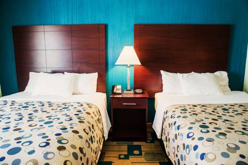 Imagen de la habitación del Hotel Three Rivers Inn and Suites. Foto 4