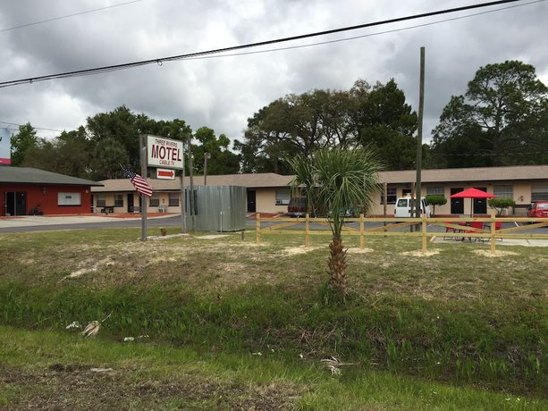 Imagen de los exteriores del Hotel Three Rivers Motel. Foto 18