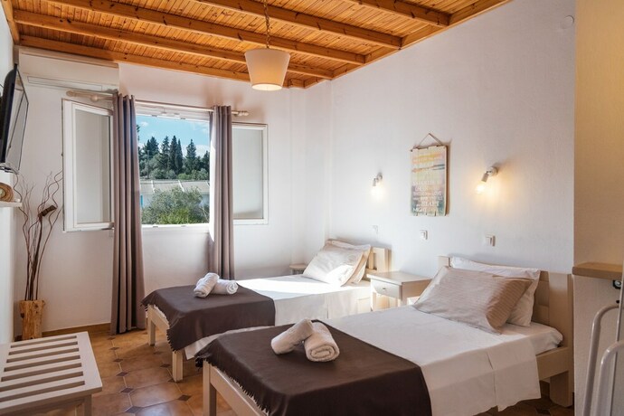 Imagen de la habitación del Hotel Three Seasons Resort. Foto 26