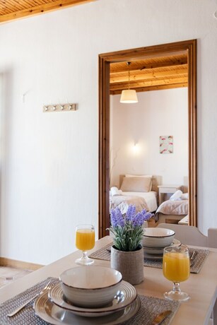 Imagen de la habitación del Hotel Three Seasons Resort. Foto 33