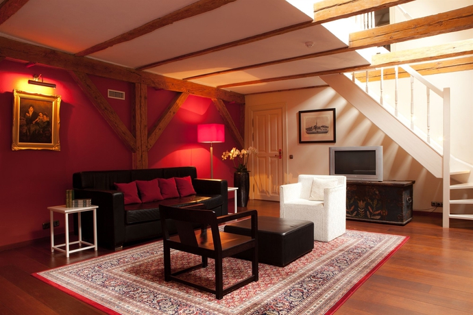 Imagen de los interiores del Hotel Three Sisters. Foto 10