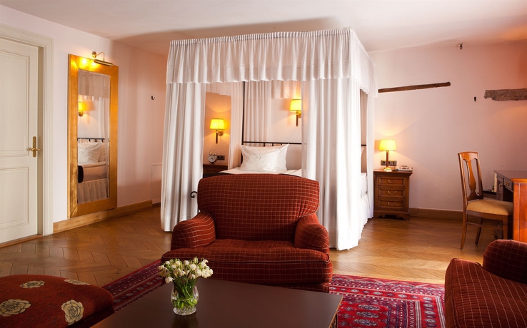 Imagen de los interiores del Hotel Three Sisters. Foto 11