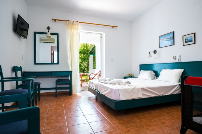 Imagen de la habitación del Hotel Three Stars Beach. Foto 5