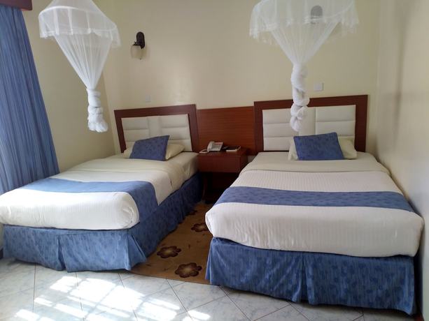 Imagen de la habitación del Hotel Three Steers. Foto 12