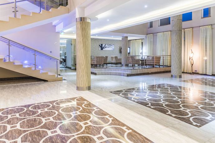 Imagen de los interiores del Hotel Three Steers. Foto 20