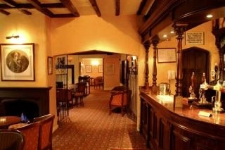 Imagen del bar/restaurante del Hotel Three Tuns. Foto 2