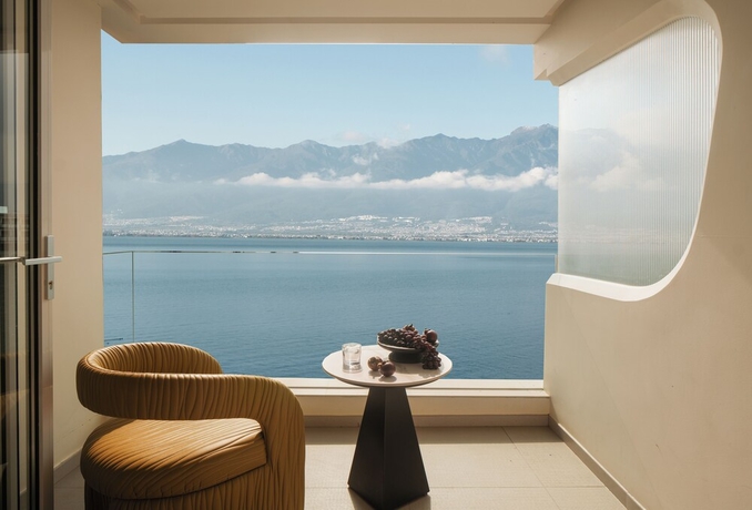 Imagen de la habitación del Hotel Three types of cloud river snow shops. Foto 8