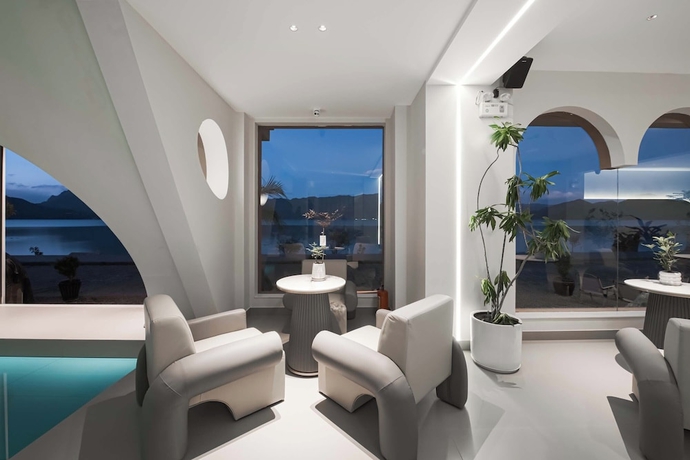 Imagen de los interiores del Hotel Three-Colored Cloud River. Foto 16