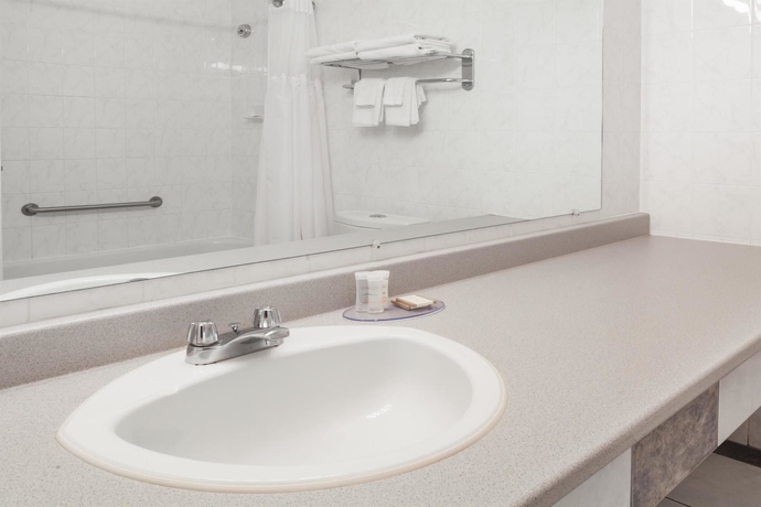 Imagen de la habitación del Hotel Thriftlodge By Wyndham Moncton. Foto 12