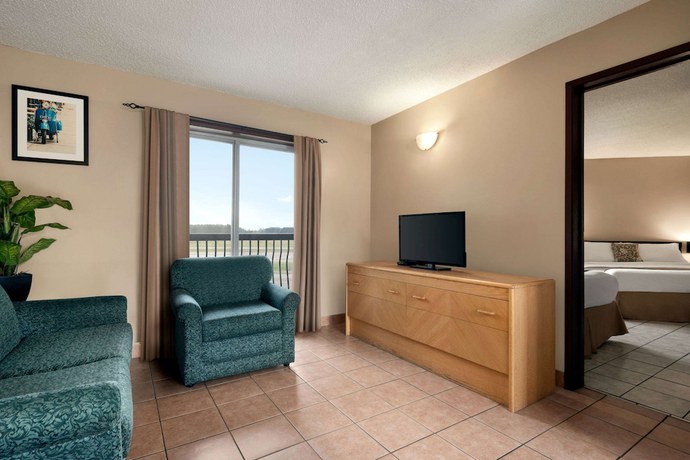 Imagen de la habitación del Hotel Thriftlodge Edmonton. Foto 5