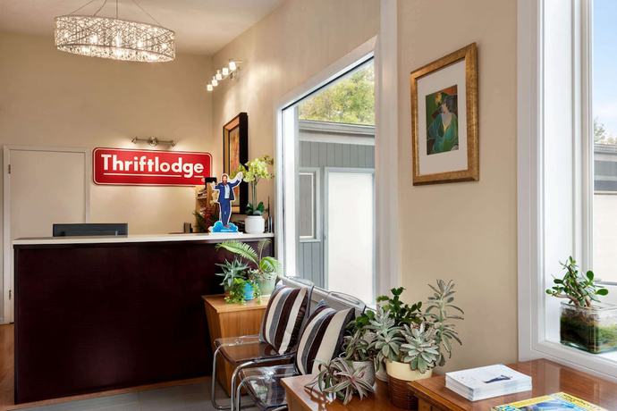 Imagen de los interiores del Hotel Thriftlodge Edmonton. Foto 20
