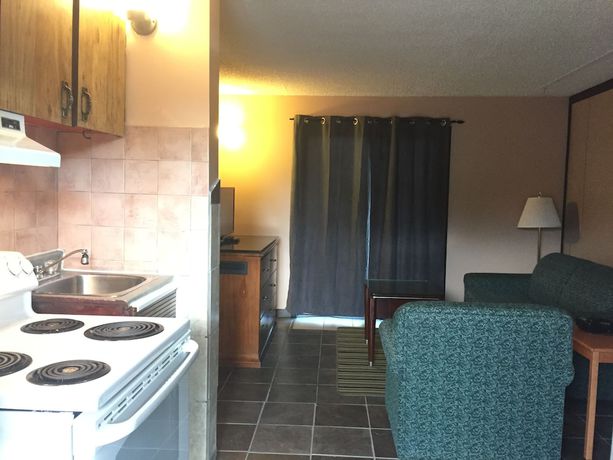 Imagen de la habitación del Hotel Thriftlodge Edmonton. Foto 14