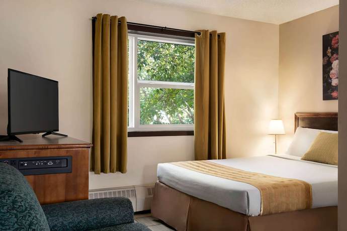 Imagen de la habitación del Hotel Thriftlodge Edmonton. Foto 17
