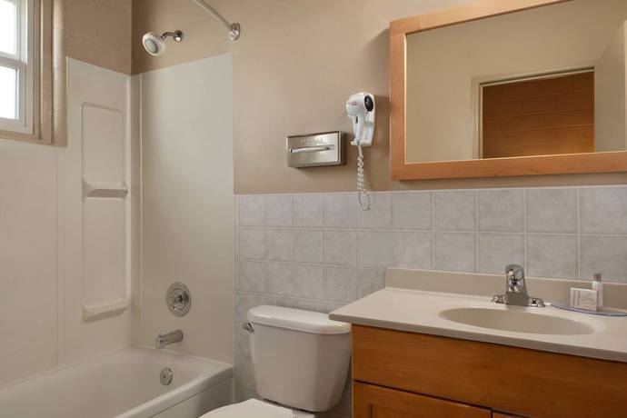 Imagen de la habitación del Hotel Thriftlodge Moose Jaw. Foto 3