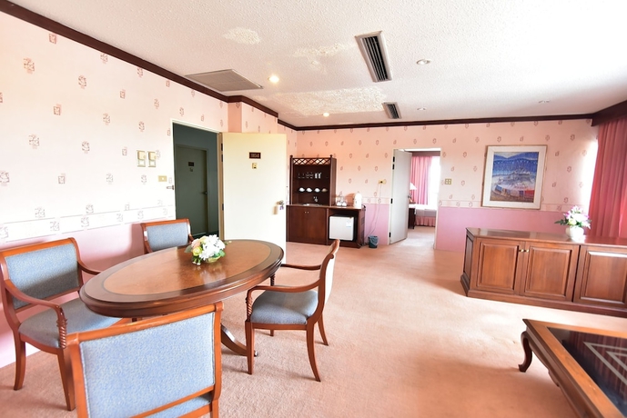 Imagen de la habitación del Hotel Thumrin. Foto 13