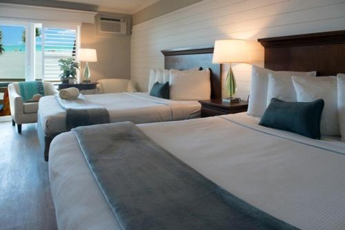 Imagen de la habitación del Hotel Thunderbird Beach Resort. Foto 7