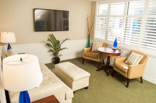 Imagen general del Hotel Thunderbird Beach Resort. Foto 5