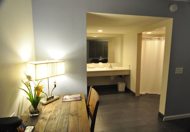 Imagen de la habitación del Hotel Thunderbird. Foto 4