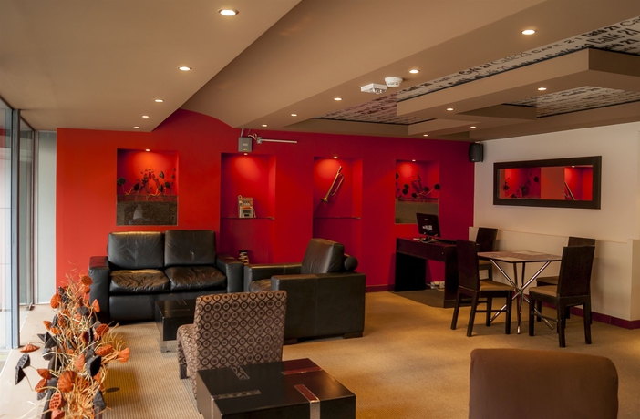 Imagen de los interiores del Hotel Thunderbird Fiesta and Casino. Foto 9