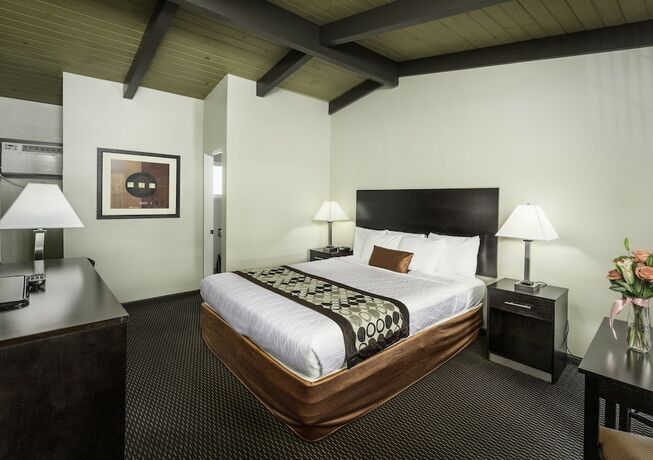 Imagen de la habitación del Hotel Thunderbird Lodge, Redding. Foto 17