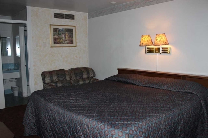 Imagen de la habitación del Hotel Thunderbird Motel. Foto 15