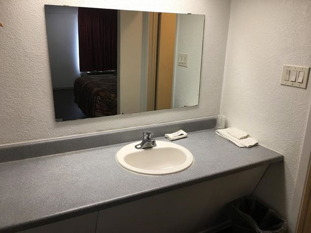 Imagen de la habitación del Hotel Thunderbird Motel Hillsboro. Foto 9