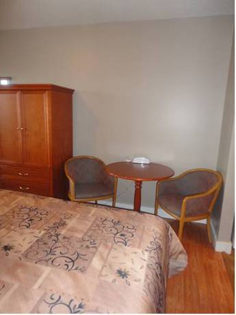 Imagen de la habitación del Hotel Thunderbird Motor Inn, Duncan. Foto 3