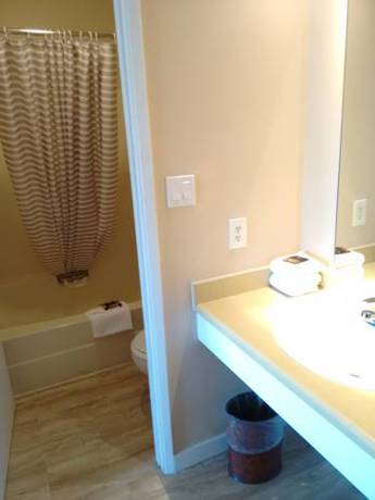 Imagen de la habitación del Hotel Thunderbird Motor Inn, Duncan. Foto 6