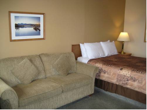 Imagen de la habitación del Hotel Thunderbird Motor Inn, Duncan. Foto 9