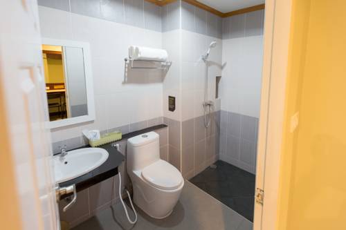 Imagen de la habitación del Hotel Thungtawan. Foto 3