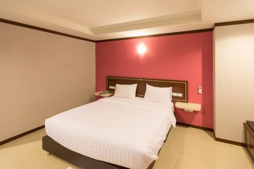 Imagen de la habitación del Hotel Thungtawan. Foto 4
