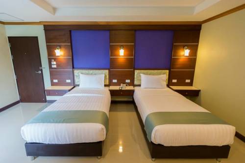 Imagen de la habitación del Hotel Thungtawan. Foto 10