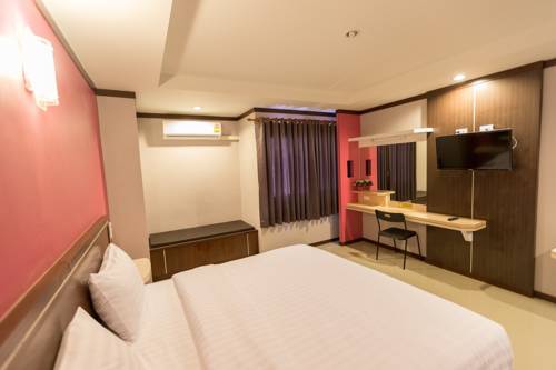 Imagen de la habitación del Hotel Thungtawan. Foto 16