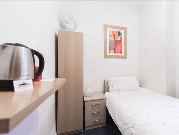 Imagen de la habitación del Hotel Thurlow Gardens Guest House. Foto 7