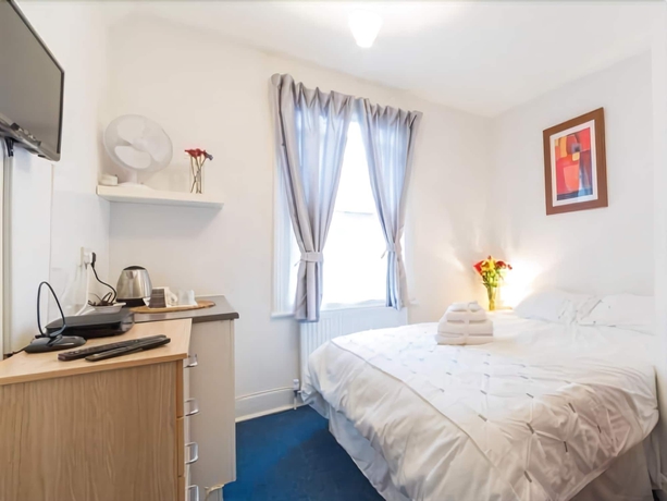 Imagen de la habitación del Hotel Thurlow Gardens Guest House. Foto 19