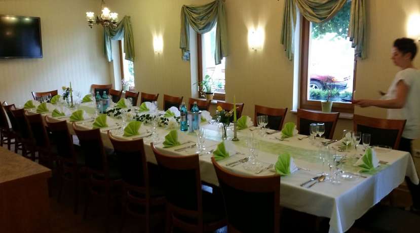 Imagen del bar/restaurante del Hotel Th&uuml;ringer Hof, Ebeleben. Foto 2