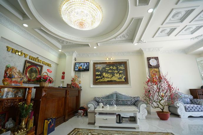 Imagen de los interiores del Hotel Thuy Hien. Foto 18