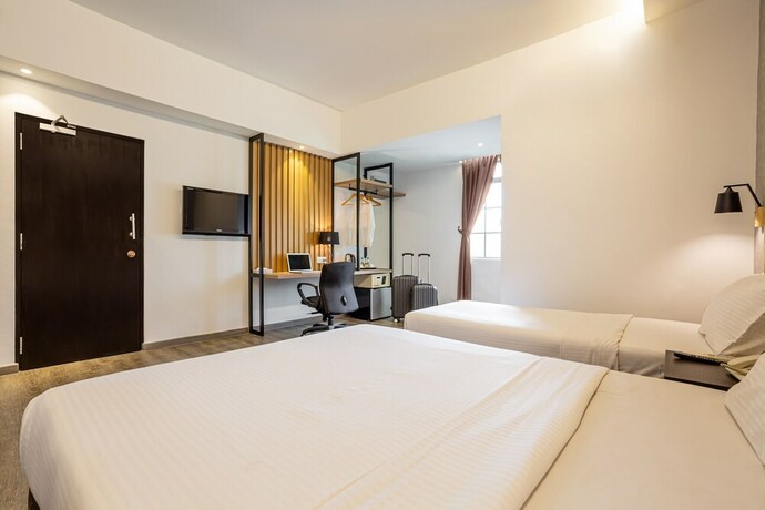 Imagen de la habitación del Hotel Thy Executive. Foto 21