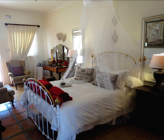 Imagen de la habitación del Hotel Thylitshia Villa. Foto 4