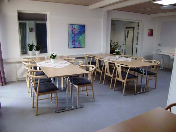 Imagen del bar/restaurante del Hotel Thyregod Kursuscenter. Foto 4