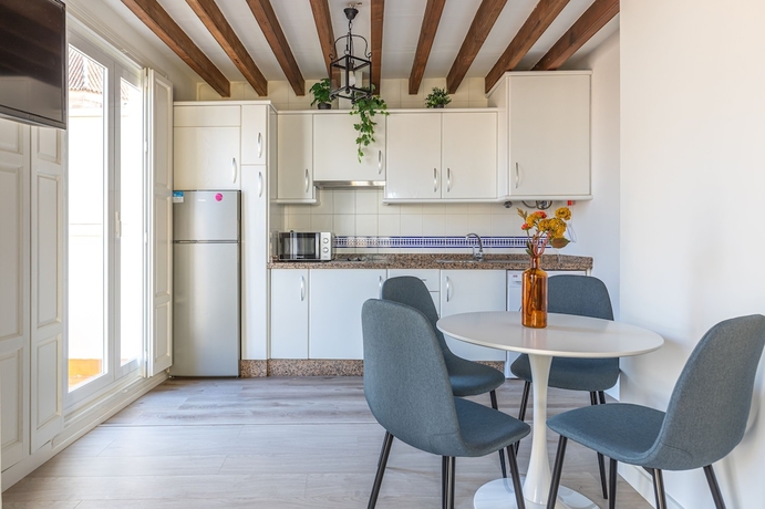 Imagen de la habitación del Hotel Thyssen Boutique Apartments Caleta Homes. Foto 7