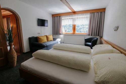 Imagen de la habitación del Hotel Tia Apart. Foto 12