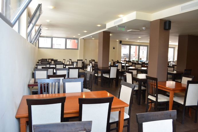 Imagen del bar/restaurante del Hotel Tia Maria. Foto 2