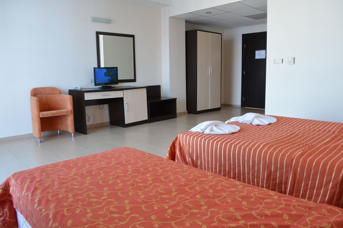 Imagen de la habitación del Hotel Tia Maria. Foto 11