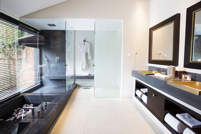 Imagen de la habitación del Hotel Tia Wellness Resort. Foto 8