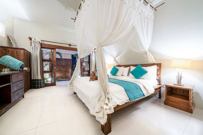 Imagen de la habitación del Hotel Tír na nÓg Beachfront Resort. Foto 11