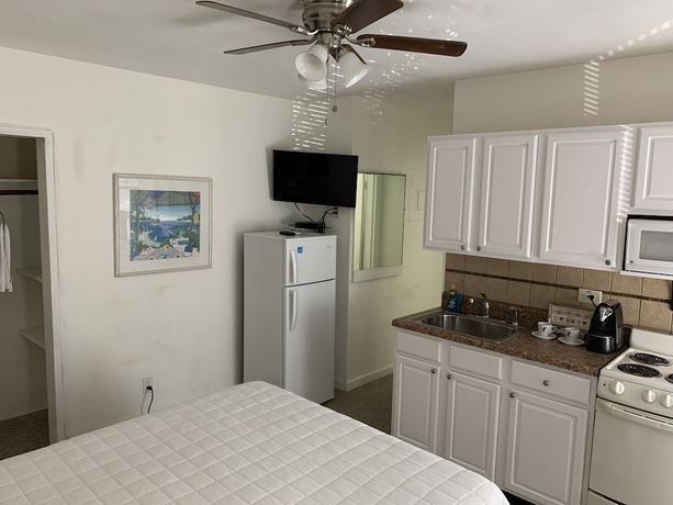 Imagen de la habitación del Hotel Tiana Beach Inn. Foto 6