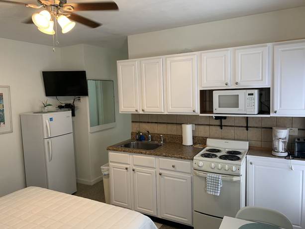 Imagen de la habitación del Hotel Tiana Beach Inn. Foto 12
