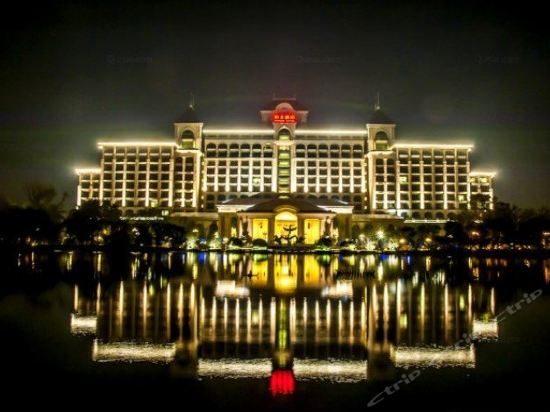 Imagen de los exteriores del Hotel Tianjin Dongli Lake Hengda. Foto 16