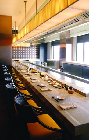 Imagen del bar/restaurante del Hotel Tianjin Goldin Metropolitan Polo Club. Foto 5